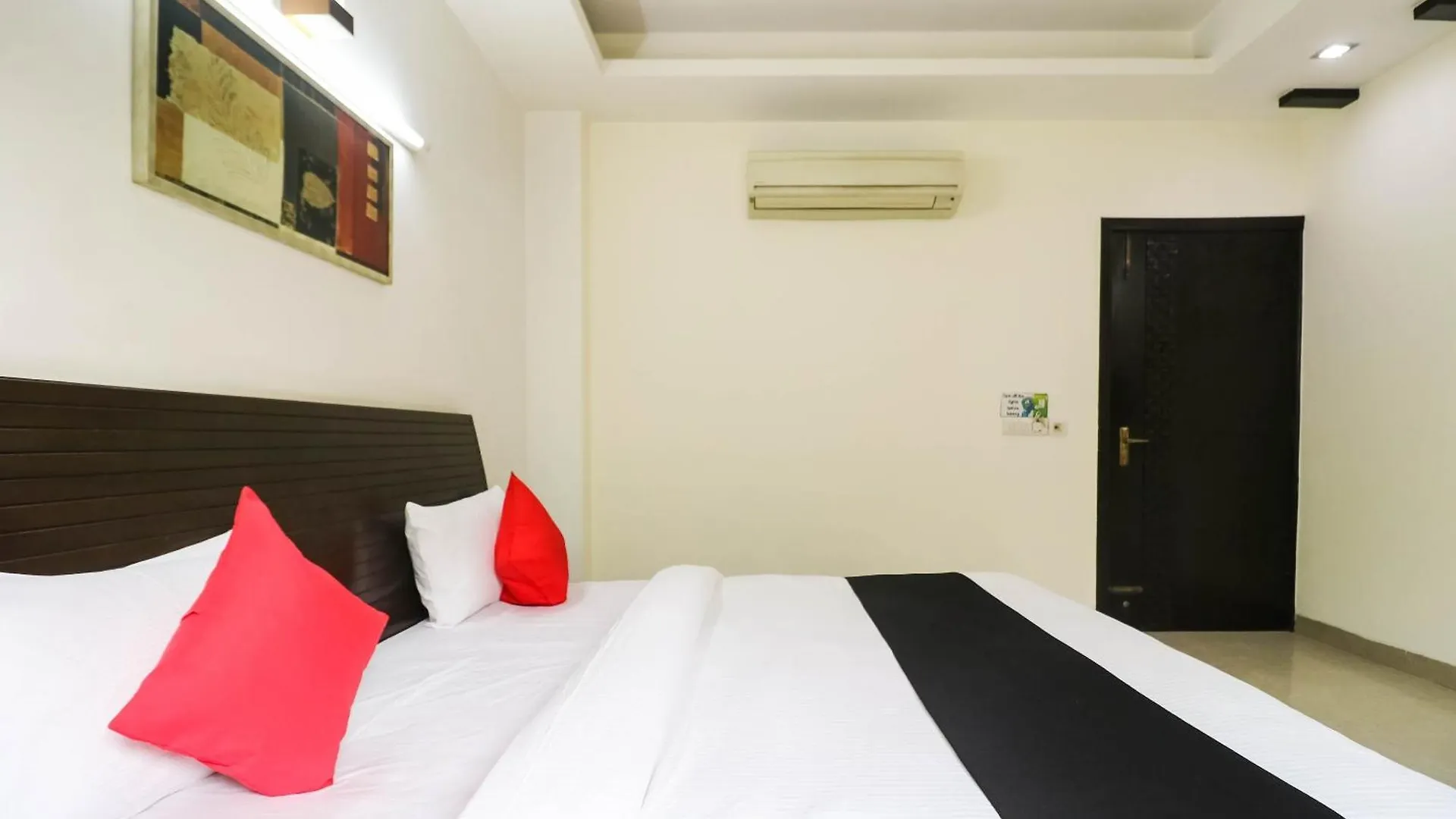 Hotel O R R Residency Gurgaon