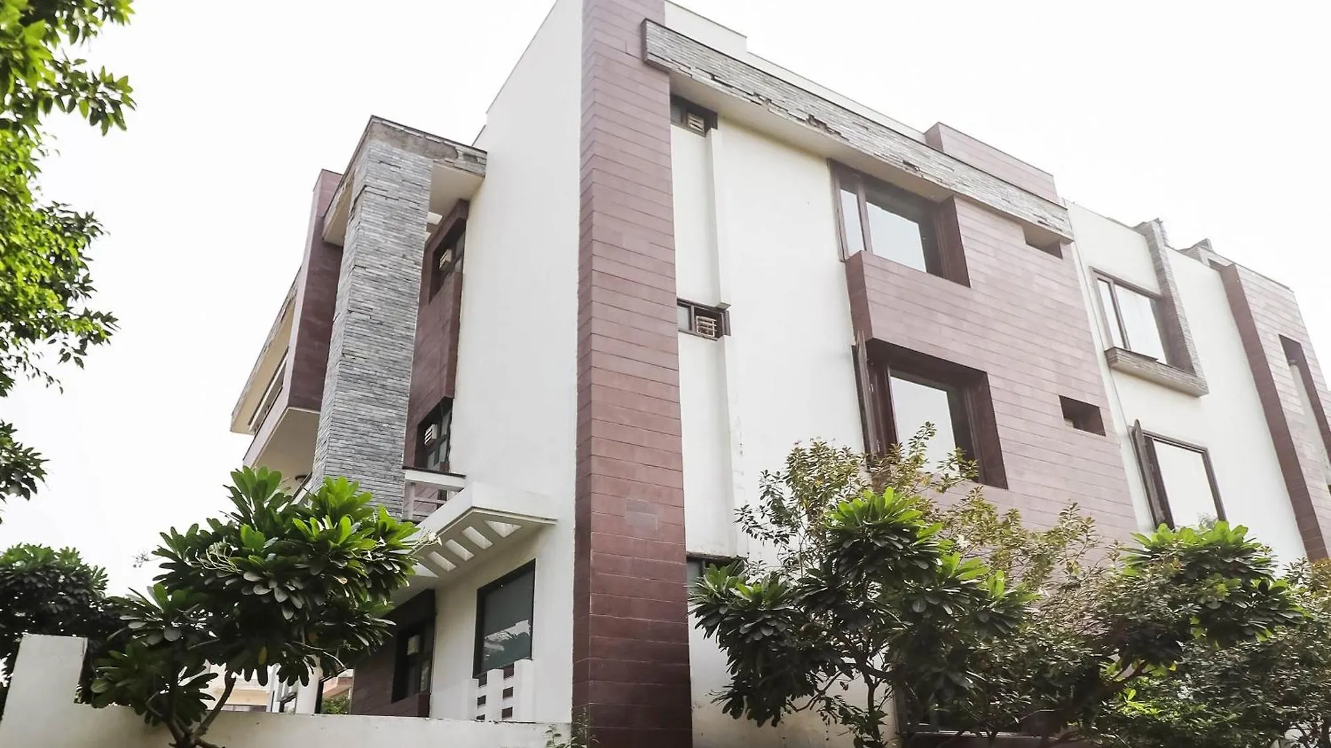 Hotel O R R Residency Gurgaon Indien