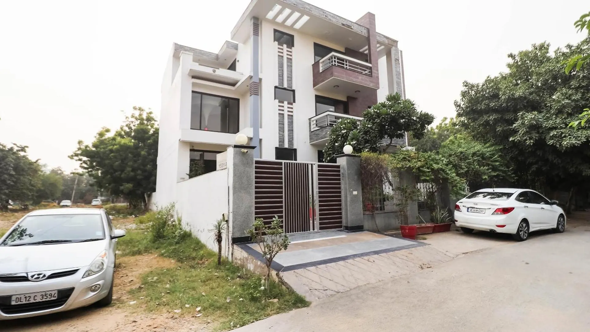 Hotel O R R Residency Gurgaon